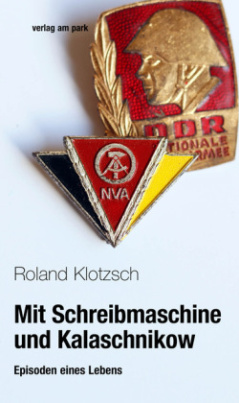 Mit Schreibmaschine und Kalaschnikow